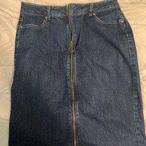 Denim skirt